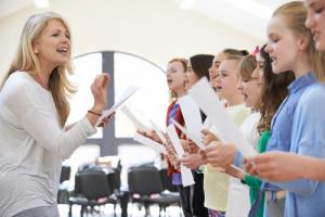 Accedere alla scuole civiche di lingue, danza, arte e musica